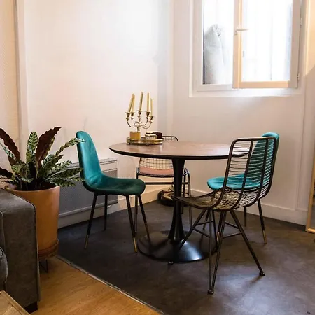 Lovely Apt Close To Place De La Nation Apartment